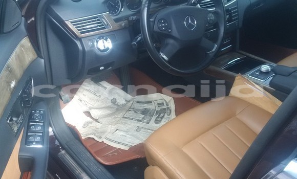 Acheter Occasion Voiture Mercedes-Benz E-klasse Noir à Ipokia, État d'Ogun Acheter Occasion Voiture Mercedes-Benz E-klasse Noir à Ipokia, État d'Ogun