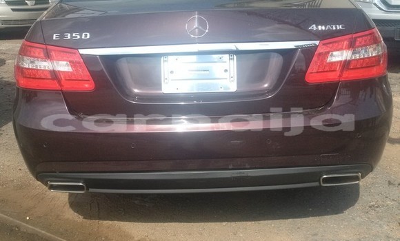 Acheter Occasion Voiture Mercedes-Benz E-klasse Noir à Ipokia, État d'Ogun Acheter Occasion Voiture Mercedes-Benz E-klasse Noir à Ipokia, État d'Ogun