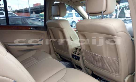 Acheter Neuf Voiture Mercedes-Benz ML–Class Blanc à Ipokia, État d'Ogun Acheter Neuf Voiture Mercedes-Benz ML–Class Blanc à Ipokia, État d'Ogun