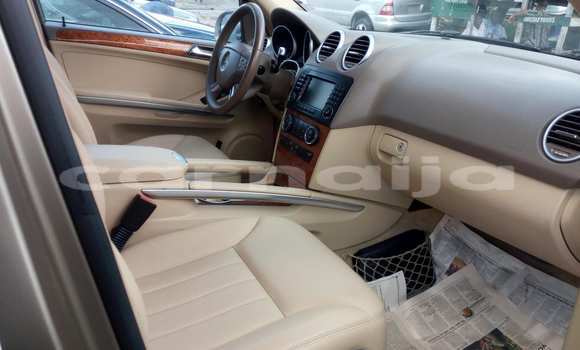 Acheter Neuf Voiture Mercedes-Benz ML–Class Blanc à Ipokia, État d'Ogun Acheter Neuf Voiture Mercedes-Benz ML–Class Blanc à Ipokia, État d'Ogun