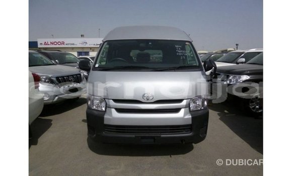 Buy New Toyota Hiace White Car in Ipokia in Ogun State Buy New Toyota Hiace White Car in Ipokia in Ogun State