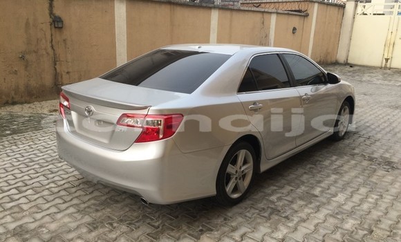Acheter Neuf Voiture Toyota Camry Gris à Lagos, État de Lagos Acheter Neuf Voiture Toyota Camry Gris à Lagos, État de Lagos
