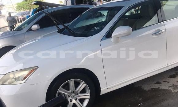 Buy Used Lexus ES White Car in Lagos in Lagos State