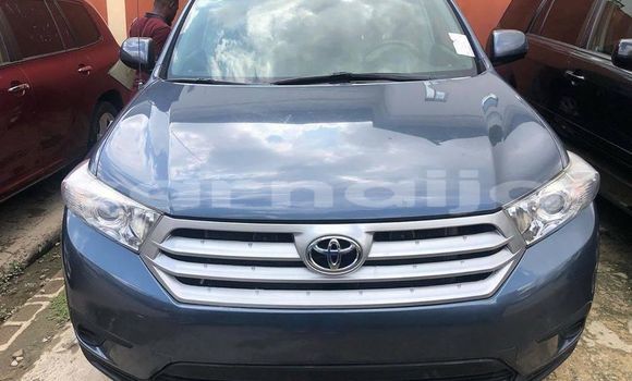 Buy Used Toyota Highlander Blue Car in Lagos in Lagos State Buy Used Toyota Highlander Blue Car in Lagos in Lagos State