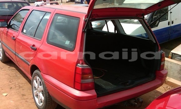 Acheter Neuf Voiture Volkswagen Golf Country Rouge à Lagos, État de Lagos Acheter Neuf Voiture Volkswagen Golf Country Rouge à Lagos, État de Lagos