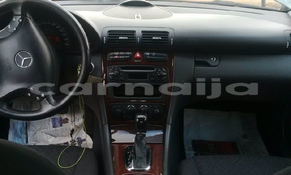 Acheter Neuf Voiture Mercedes-Benz 250 Autre à Lagos, État de Lagos Acheter Neuf Voiture Mercedes-Benz 250 Autre à Lagos, État de Lagos