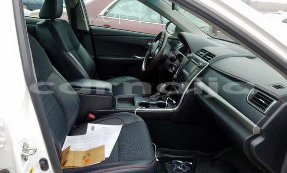 Acheter Occasion Voiture Toyota Camry Blanc à Abeokuta, État d'Ogun Acheter Occasion Voiture Toyota Camry Blanc à Abeokuta, État d'Ogun
