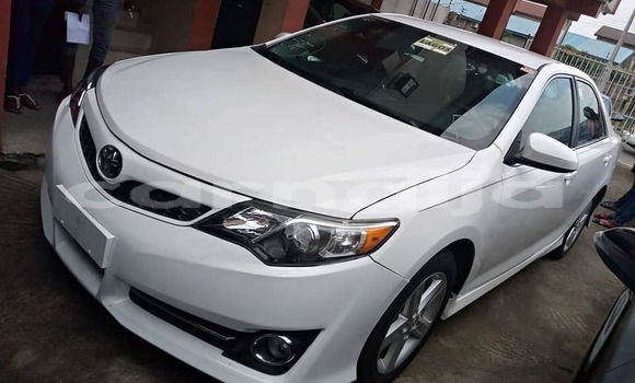 Buy Used Toyota Camry White Car in Aba in Abia State Buy Used Toyota Camry White Car in Aba in Abia State