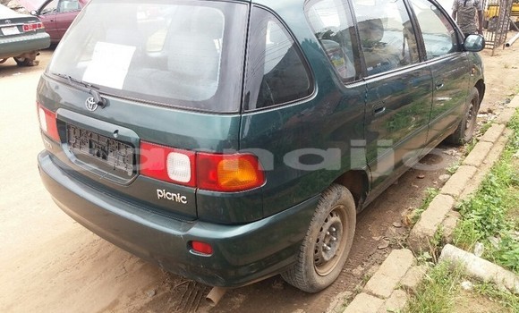 Buy Used Toyota Picnic Green Car in Aba in Abia State