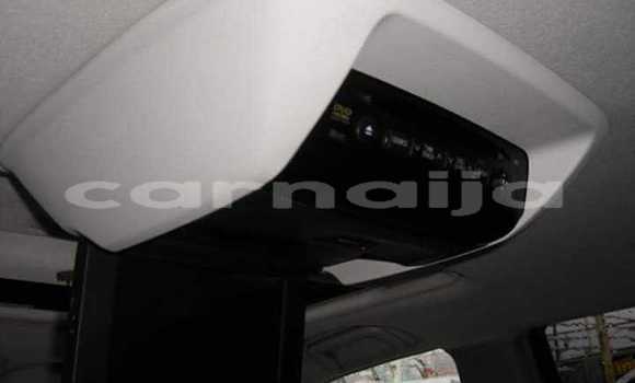 Buy New Toyota Sienna White Car in Benin City in Edo Buy New Toyota Sienna White Car in Benin City in Edo