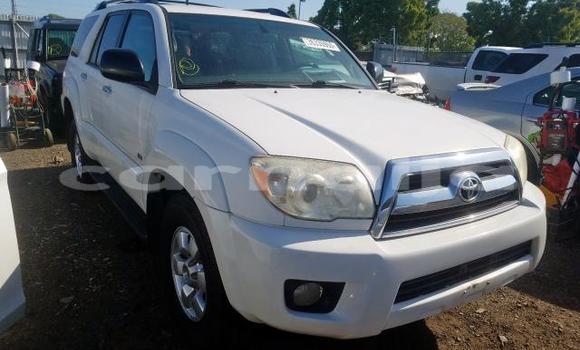 Acheter Import Voiture Toyota 4Runner Blanc à Lagos, État de Lagos Acheter Import Voiture Toyota 4Runner Blanc à Lagos, État de Lagos