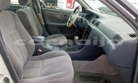 Acheter Neuf Voiture Toyota Camry Blanc à Asaba, État du Delta Acheter Neuf Voiture Toyota Camry Blanc à Asaba, État du Delta