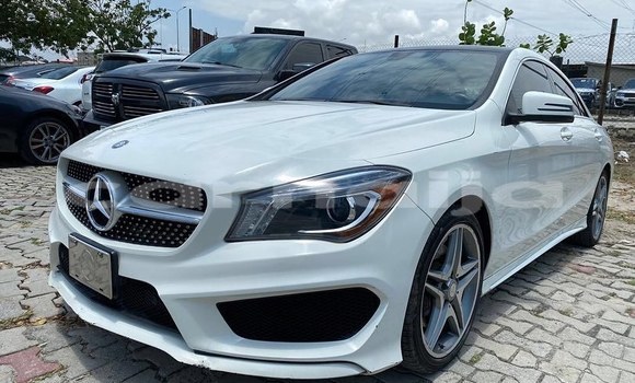 Acheter Occasion Voiture Mercedes-Benz CLA-klasse Blanc à Lagos, État de Lagos Acheter Occasion Voiture Mercedes-Benz CLA-klasse Blanc à Lagos, État de Lagos