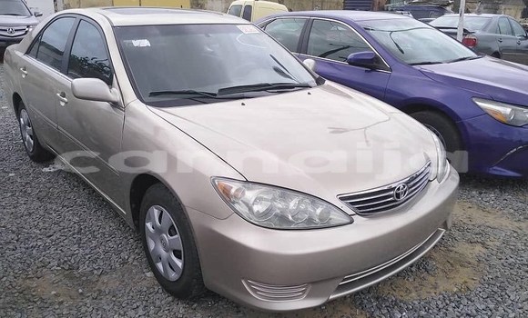 Acheter Occasion Voiture Toyota Camry Beige à Lagos, État de Lagos