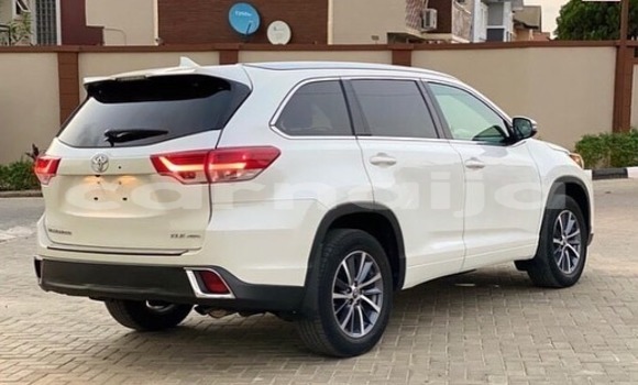 Acheter Occasion Voiture Toyota Highlander Blanc à Lagos, État de Lagos Acheter Occasion Voiture Toyota Highlander Blanc à Lagos, État de Lagos