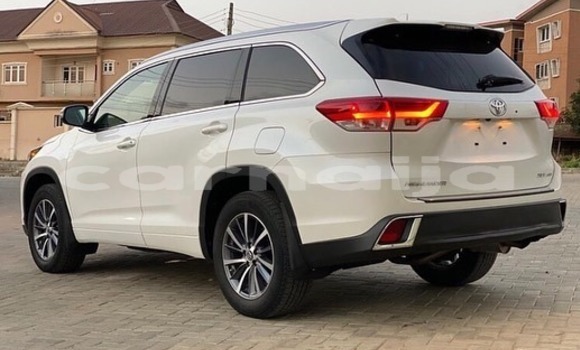 Acheter Occasion Voiture Toyota Highlander Blanc à Lagos, État de Lagos Acheter Occasion Voiture Toyota Highlander Blanc à Lagos, État de Lagos