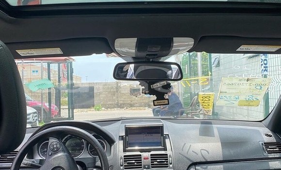 Acheter Occasion Voiture Mercedes-Benz C–Class Gris à Lagos, État de Lagos Acheter Occasion Voiture Mercedes-Benz C–Class Gris à Lagos, État de Lagos