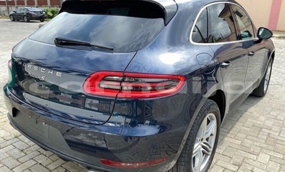 Acheter Occasion Voiture Porsche Macan Bleu à Lagos, État de Lagos Acheter Occasion Voiture Porsche Macan Bleu à Lagos, État de Lagos