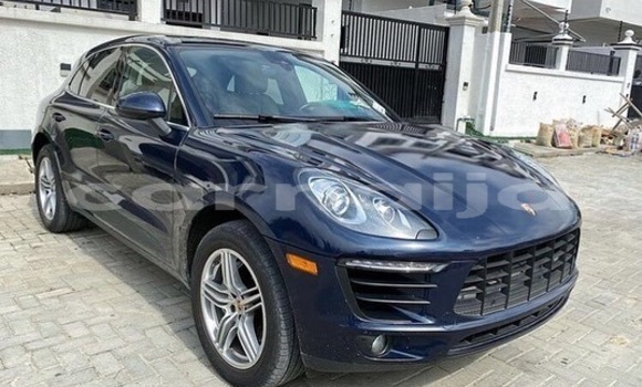 Acheter Occasion Voiture Porsche Macan Bleu à Lagos, État de Lagos Acheter Occasion Voiture Porsche Macan Bleu à Lagos, État de Lagos
