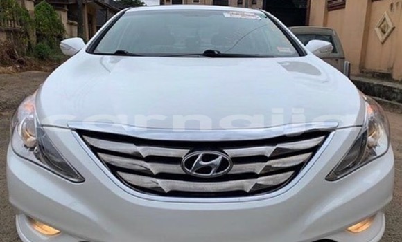 Buy Used Hyundai Sonata White Car in Lagos in Lagos State Buy Used Hyundai Sonata White Car in Lagos in Lagos State