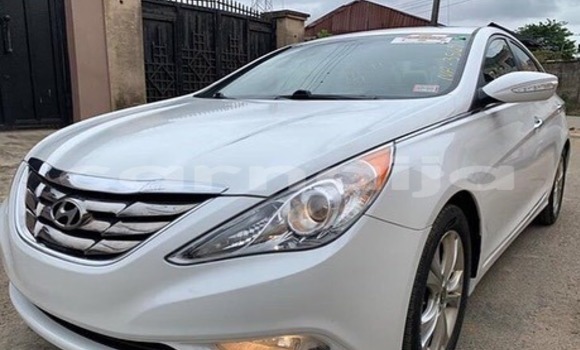Acheter Occasion Voiture Hyundai Sonata Blanc à Lagos, État de Lagos Acheter Occasion Voiture Hyundai Sonata Blanc à Lagos, État de Lagos