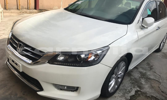 Acheter Occasion Voiture Honda Accord Blanc à Surulere, État de Lagos Acheter Occasion Voiture Honda Accord Blanc à Surulere, État de Lagos