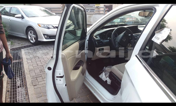 Acheter Occasion Voiture Honda Accord Blanc à Surulere, État de Lagos Acheter Occasion Voiture Honda Accord Blanc à Surulere, État de Lagos