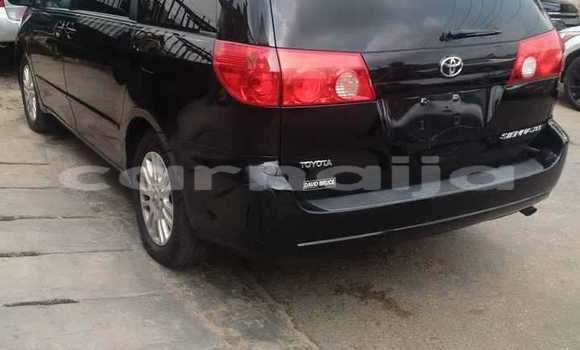 Buy New Toyota Sienna Black Car in Ipokia in Ogun State Buy New Toyota Sienna Black Car in Ipokia in Ogun State