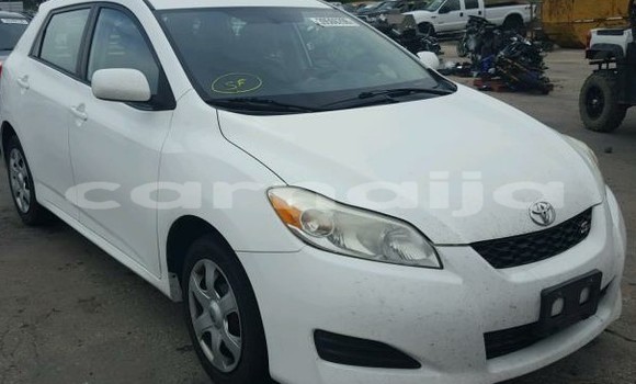 Buy New Toyota Yaris White Car in Ogwashi–Uku in Delta State Buy New Toyota Yaris White Car in Ogwashi–Uku in Delta State