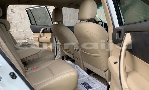 Buy New Toyota Highlander White Car in Ipokia in Ogun State Buy New Toyota Highlander White Car in Ipokia in Ogun State