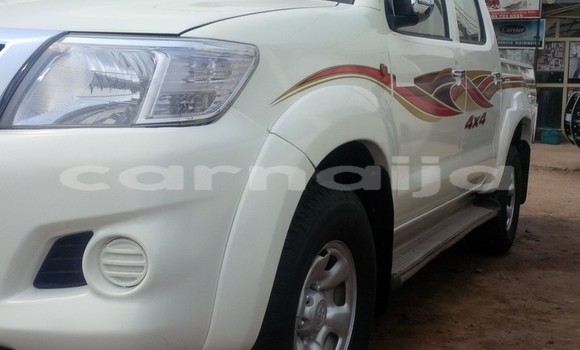 Acheter Neuf Voiture Toyota Hilux Blanc à Ikeja, État de Lagos Acheter Neuf Voiture Toyota Hilux Blanc à Ikeja, État de Lagos