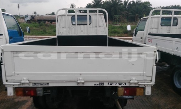 Acheter Neuf Voiture Toyota Dyna Bleu à Ipokia, État d'Ogun