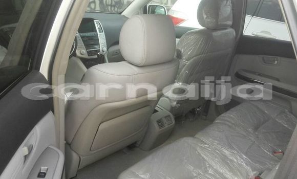 Acheter Neuf Voiture Lexus RX 330 Blanc à Ipokia, État d'Ogun Acheter Neuf Voiture Lexus RX 330 Blanc à Ipokia, État d'Ogun
