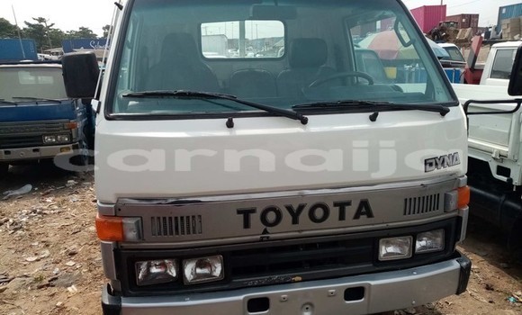 Acheter Import Utilitaire Toyota Dyna Blanc à Daura, Katsina Acheter Import Utilitaire Toyota Dyna Blanc à Daura, Katsina