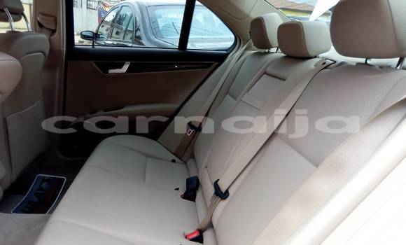 Acheter Neuf Voiture Mercedes-Benz C–Class Blanc à Ikeja, État de Lagos Acheter Neuf Voiture Mercedes-Benz C–Class Blanc à Ikeja, État de Lagos