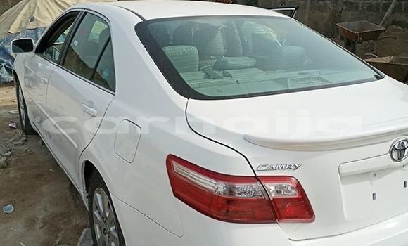 Acheter Occasion Voiture Toyota Camry Blanc à Lagos, État de Lagos Acheter Occasion Voiture Toyota Camry Blanc à Lagos, État de Lagos