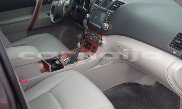 Acheter Neuf Voiture Toyota Highlander Beige à Ipokia, État d'Ogun Acheter Neuf Voiture Toyota Highlander Beige à Ipokia, État d'Ogun