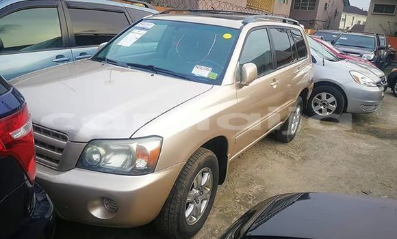 Acheter Occasion Voiture Toyota Highlander Beige à Lagos, État de Lagos Acheter Occasion Voiture Toyota Highlander Beige à Lagos, État de Lagos