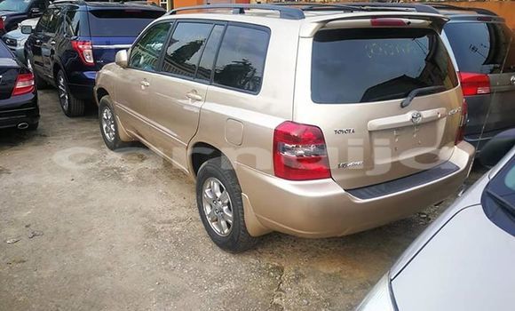 Acheter Occasion Voiture Toyota Highlander Beige à Lagos, État de Lagos Acheter Occasion Voiture Toyota Highlander Beige à Lagos, État de Lagos