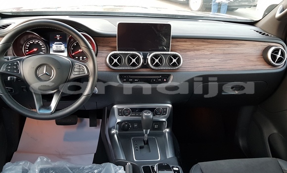 Acheter Neuf Voiture Mercedes-Benz X-klasse Concept Noir à Abadan, Borno Acheter Neuf Voiture Mercedes-Benz X-klasse Concept Noir à Abadan, Borno