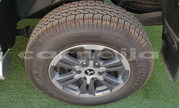 Acheter Neuf Voiture Mitsubishi L200 Blanc à Abadan, Borno Acheter Neuf Voiture Mitsubishi L200 Blanc à Abadan, Borno