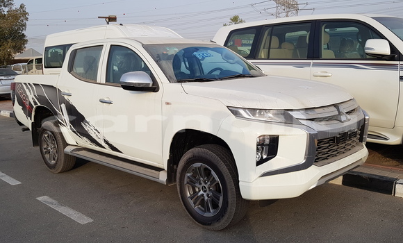 Acheter Neuf Voiture Mitsubishi L200 Blanc à Abadan, Borno Acheter Neuf Voiture Mitsubishi L200 Blanc à Abadan, Borno