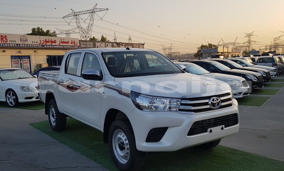 Acheter Neuf Voiture Toyota Hilux Blanc à Abadan, Borno
