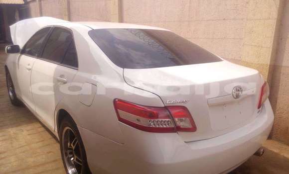 Acheter Neuf Voiture Toyota Camry Blanc à Ikeja, État de Lagos Acheter Neuf Voiture Toyota Camry Blanc à Ikeja, État de Lagos