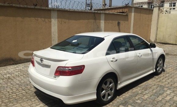 Acheter Neuf Voiture Toyota Camry Blanc à Ipokia, État d'Ogun Acheter Neuf Voiture Toyota Camry Blanc à Ipokia, État d'Ogun
