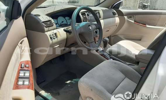 Acheter Neuf Voiture Toyota Corolla Blanc à Ikeja, État de Lagos Acheter Neuf Voiture Toyota Corolla Blanc à Ikeja, État de Lagos