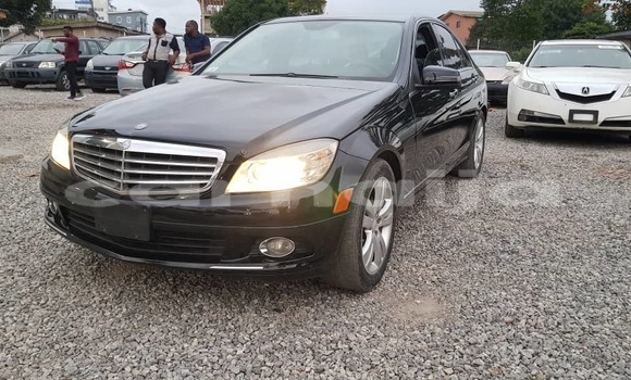 Acheter Occasion Voiture Mercedes-Benz C–Class Noir à Lagos, État de Lagos Acheter Occasion Voiture Mercedes-Benz C–Class Noir à Lagos, État de Lagos