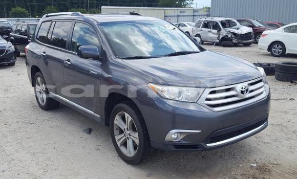 Buy New Toyota Highlander Silver Car in Lagos in Lagos State