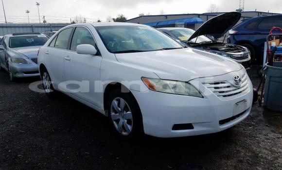 Buy New Toyota Camry White Car in Badagry in Lagos State Buy New Toyota Camry White Car in Badagry in Lagos State