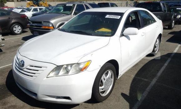 Buy New Toyota Camry White Car in Lagos in Lagos State Buy New Toyota Camry White Car in Lagos in Lagos State